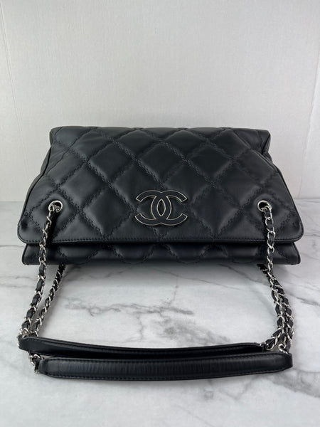 CHANEL Black Quilted Hampton Shopping Tote Shoulder Bag