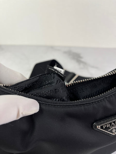 PRADA Black Re-Edition 2005 Nylon crossbody/shoulder bag