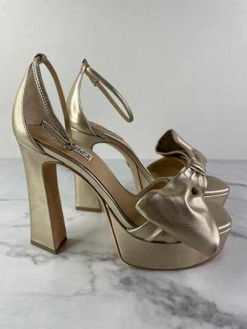 Badgley Mischka Alora Champagne Platform Sandals Size 8.5