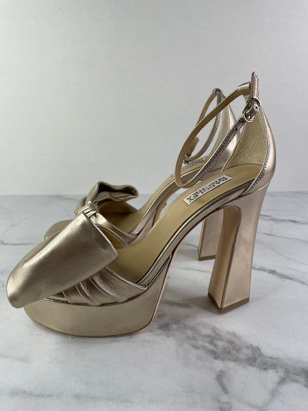 Badgley Mischka Alora Champagne Platform Sandals Size 8.5
