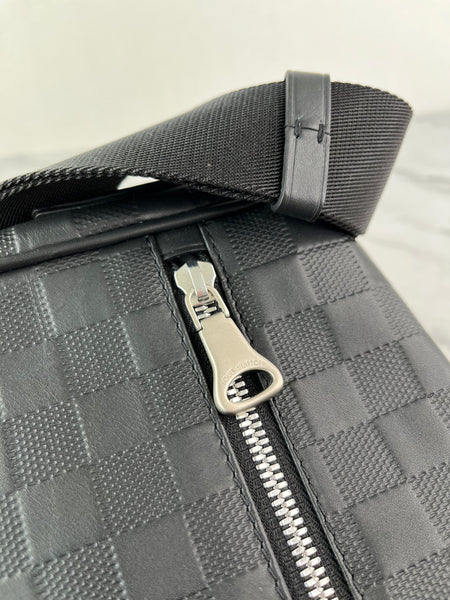 LOUIS VUITTON Unisex Black Damier Infini Leather District PM Messenger Crossbody/Shoulder Bag