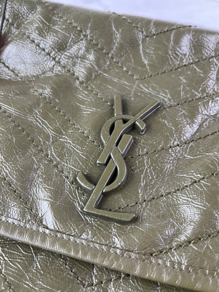 SAINT LAURENT Military Olive Crinkled Lambskin Matelasse Monogram Medium Niki Chain Shoulder/Crossbody Bag