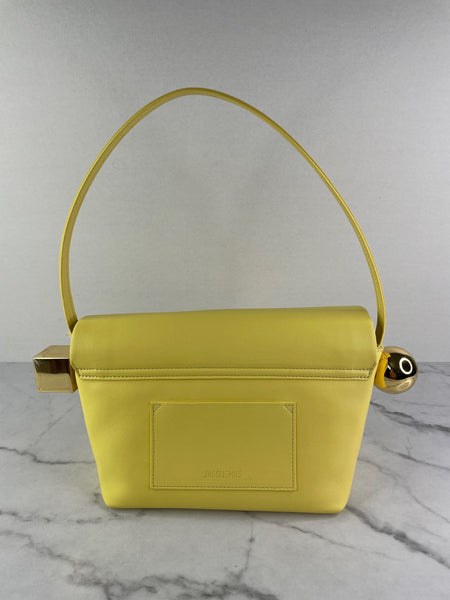 JACQUEMUS Light Yellow Le Rond Carré leather shoulder bag