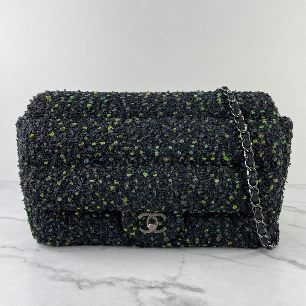 Chanel Green Handbag - 160 For Sale on 1stDibs