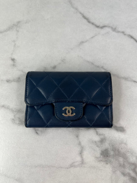 CHANEL Blue Quilted Flap Card Holder Wallet