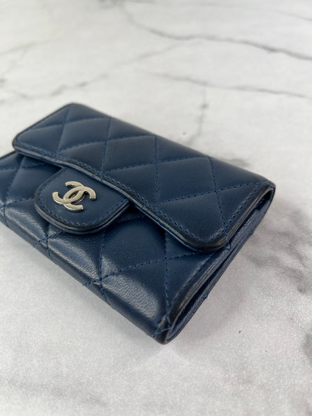 CHANEL Blue Quilted Flap Card Holder Wallet