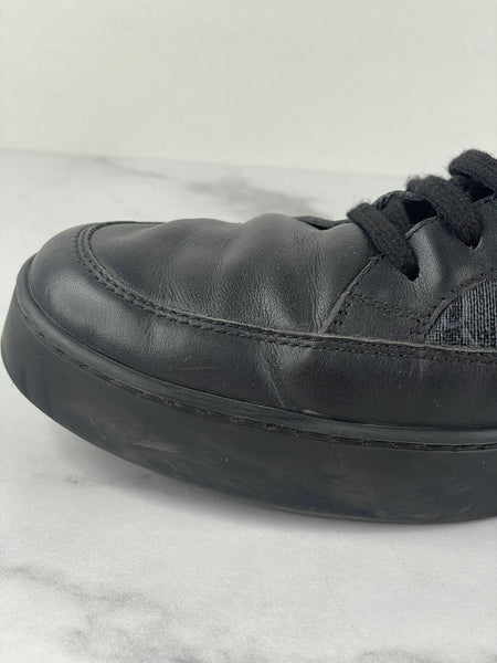 GUCCI Men’s Black/Grey GG Supreme Sneakers Size: 10 (fits US 10-10.5)