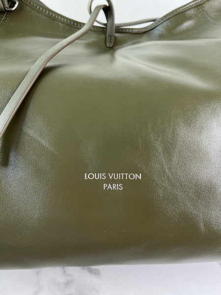 LOUIS VUITTON CarryAll Vibe MM Dark Kaki Shoulder/Crossbody Bag