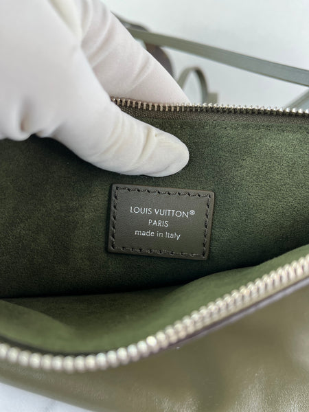 LOUIS VUITTON CarryAll Vibe MM Dark Kaki Shoulder/Crossbody Bag
