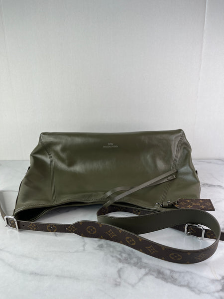 LOUIS VUITTON CarryAll Vibe MM Dark Kaki Shoulder/Crossbody Bag