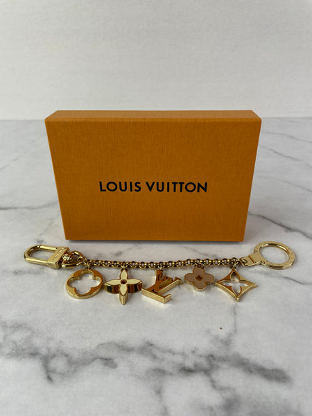 LOUIS VUITTON Fleur de Monogram Bag Charm Chain