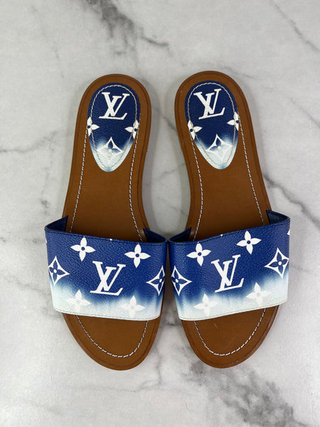LOUIS VUITTON Escale Blue Lock It Monogram Flat Mules Size 37