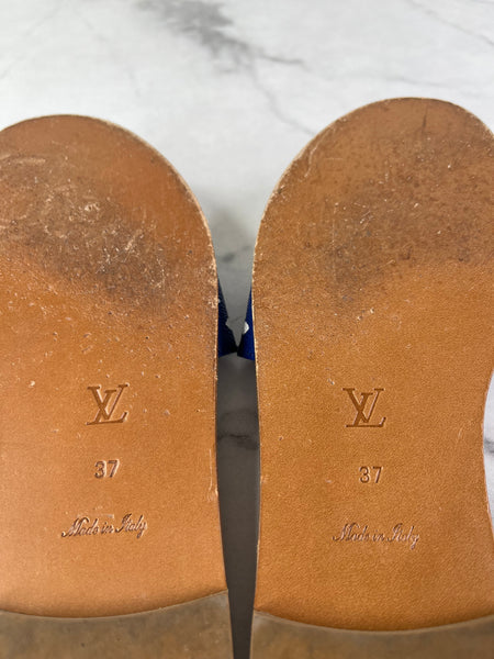 LOUIS VUITTON Escale Blue Lock It Monogram Flat Mules Size 37