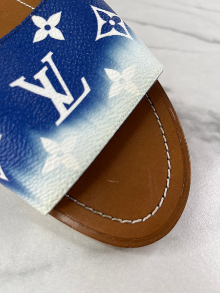 LOUIS VUITTON Escale Blue Lock It Monogram Flat Mules Size 37