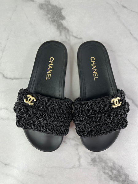 CHANEL Black Leather and Beaded Pearls CC Pool Slides Size 37