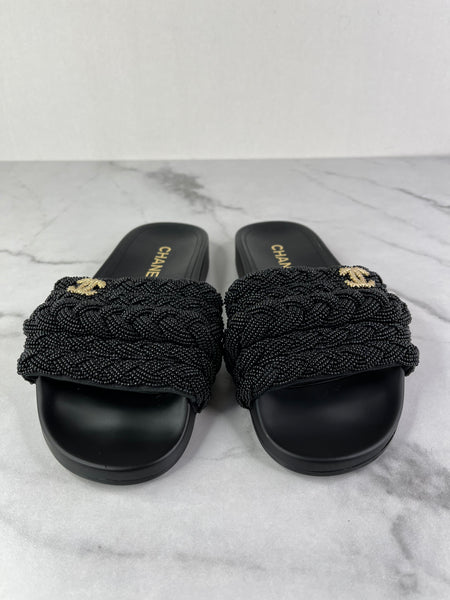 CHANEL Black Leather and Beaded Pearls CC Pool Slides Size 37