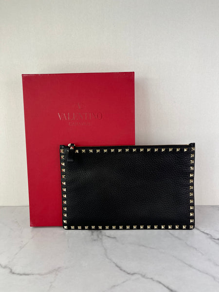 VALENTINO Black Leather Rockstud Clutch