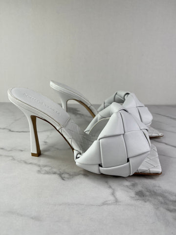 Bottega Veneta Intrecciato leather Optic White Lido Mules Size 37