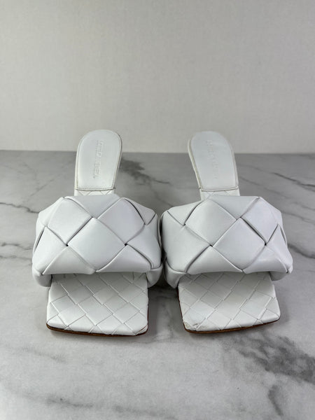 Bottega Veneta Intrecciato leather Optic White Lido Mules Size 37