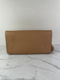 GUCCI Camelia (rose beige) Pebbled Calfskin Soho Clutch