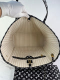 LOUIS VUITTON Monogram Giant Jungle Neverfull MM Tote Shoulder Bag
