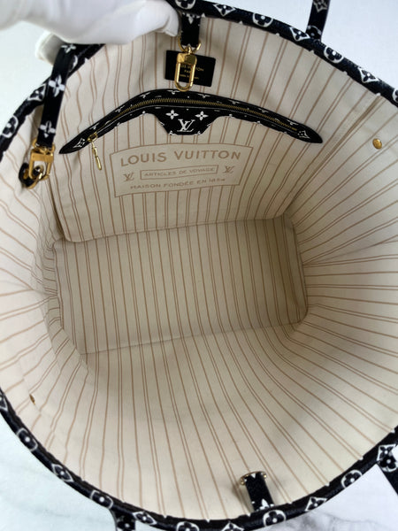 LOUIS VUITTON Monogram Giant Jungle Neverfull MM Tote Shoulder Bag