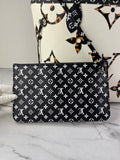LOUIS VUITTON Monogram Giant Jungle Neverfull MM Tote Shoulder Bag