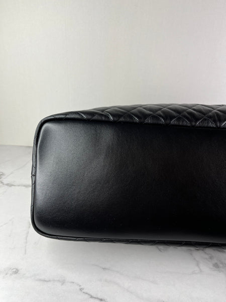 SAINT LAURENT Black Calfskin Quilted ES Giant Travel Shoulder Bag