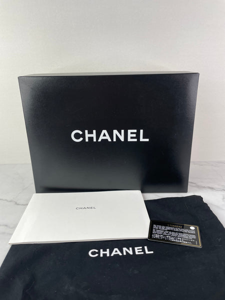 CHANEL Dark Gold Metallic Calfskin Quilted Medium Boy Flap Bag