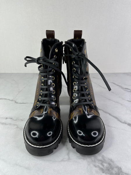LOUIS VUITTON Monogram Star Trail Ankle Boots Size 37