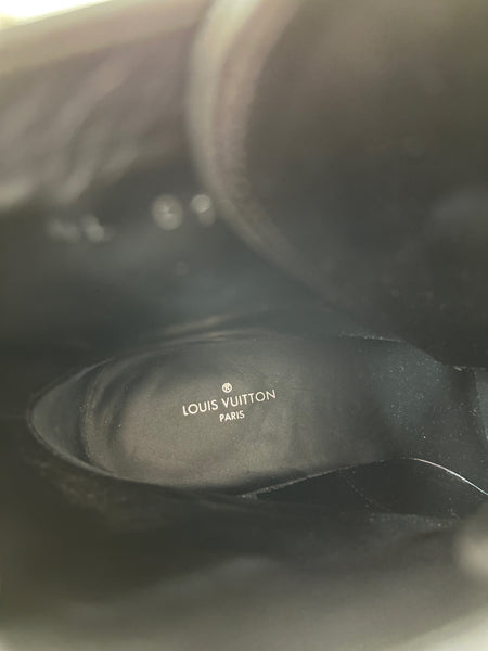 LOUIS VUITTON Black Calfskin Wonderland Flat Ranger Boots Size 36.5