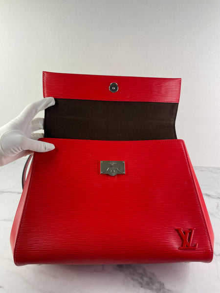 Louis Vuitton Red Epi Cluny MM Shoulder Bag