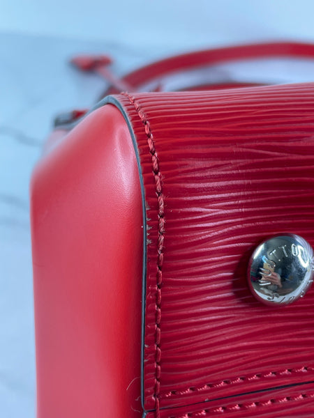 Louis Vuitton Red Epi Cluny MM Shoulder Bag