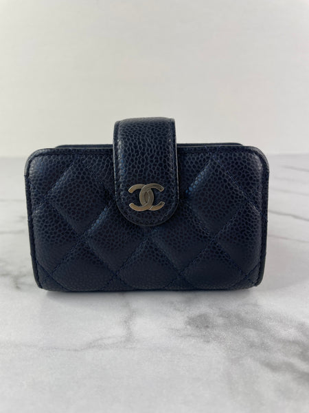 CHANEL Dark Navy Caviar Quilted Gusseted Card Holder