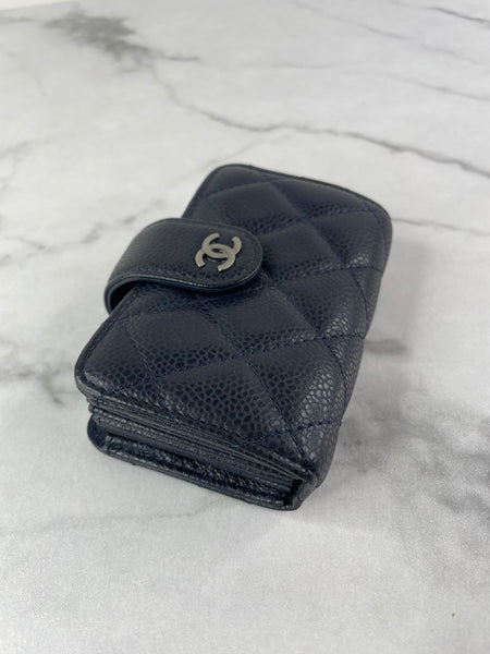 CHANEL Dark Navy Caviar Quilted Gusseted Card Holder