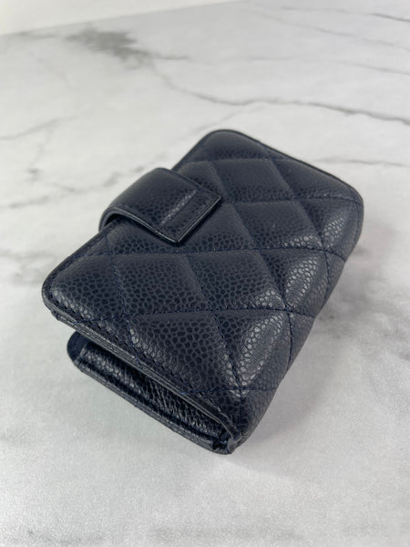 CHANEL Dark Navy Caviar Quilted Gusseted Card Holder