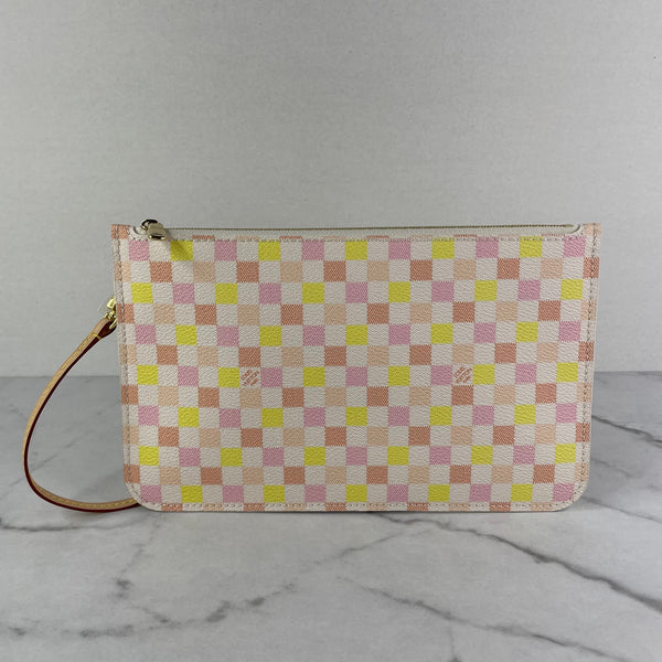 Louis Vuitton Damierlicious Collection Damier Peach Pink Wristlet/Clutch