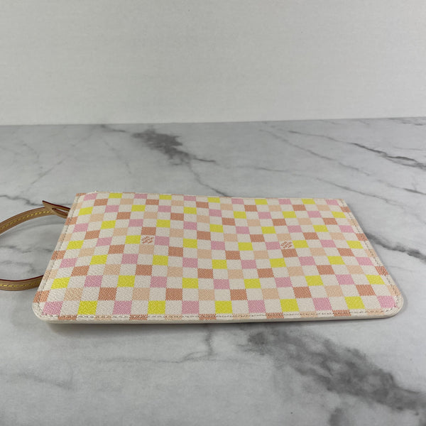 Louis Vuitton Damierlicious Collection Damier Peach Pink Wristlet/Clutch