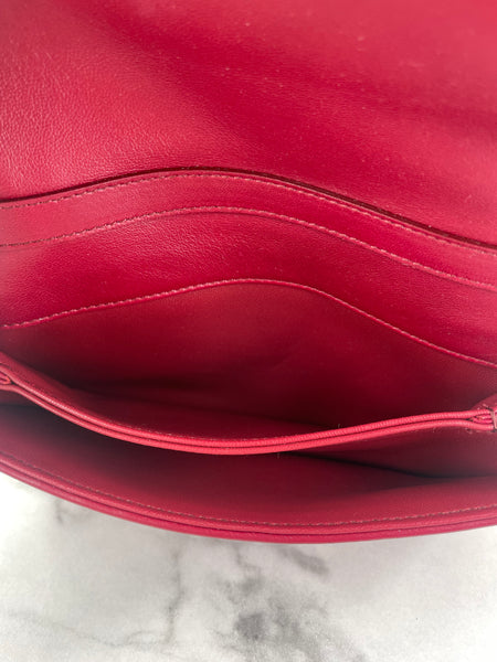 Valentino Deep Scarlet Vlogo Chain Clutch Crossbody/Shoulder Bag