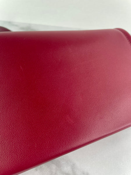 Valentino Deep Scarlet Vlogo Chain Clutch Crossbody/Shoulder Bag