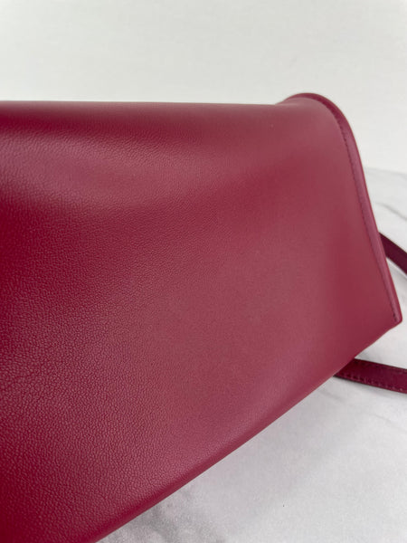 Valentino Deep Scarlet Vlogo Chain Clutch Crossbody/Shoulder Bag