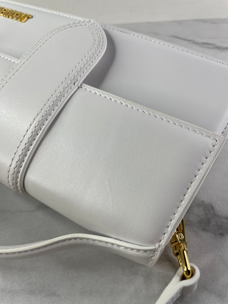 JACQUEMUS White Le Grand Bambino Shoulder/Crossbody Bag