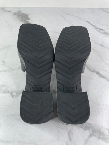 GUCCI Black Rubber Gucci Logo Slide Sandals Size 36