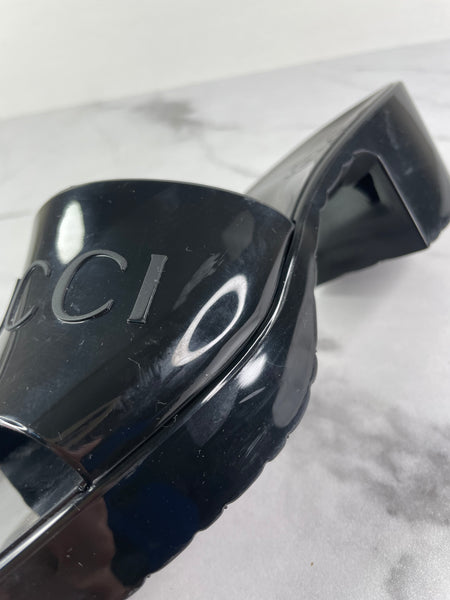 GUCCI Black Rubber Gucci Logo Slide Sandals Size 36
