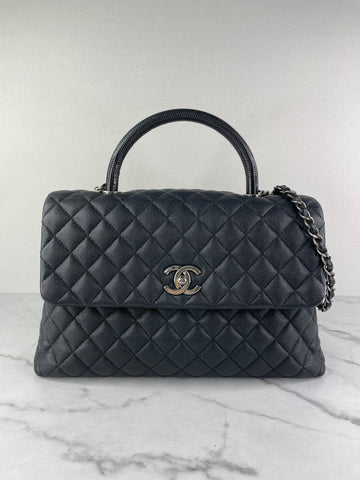 CHANEL Black Maxi Caviar Lizard Coco Handle Flap Shoulder/Crossbody Bag