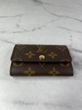 LOUIS VUITTON Monogram 6 Key Holder