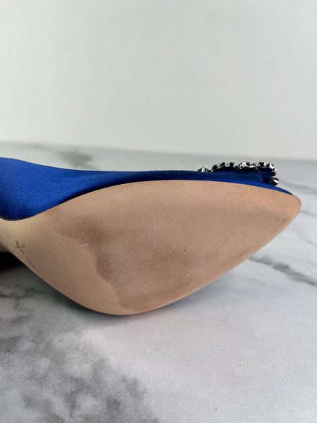 Manolo Blahnik HANGISI Blue Satin Jewel Buckle Pumps Size 34.5