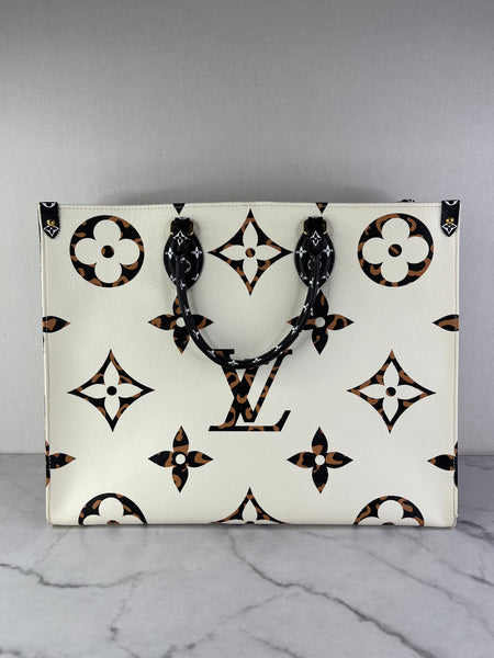 LOUIS VUITTON Caramel Brown/Ivory Monogram Giant Jungle Onthego GM Tote Bag