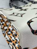 LOUIS VUITTON Caramel Brown/Ivory Monogram Giant Jungle Onthego GM Tote Bag