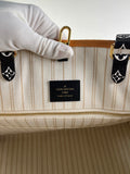 LOUIS VUITTON Caramel Brown/Ivory Monogram Giant Jungle Onthego GM Tote Bag